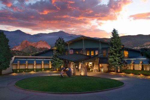 Garden Of The Gods Club And Resort image 14
